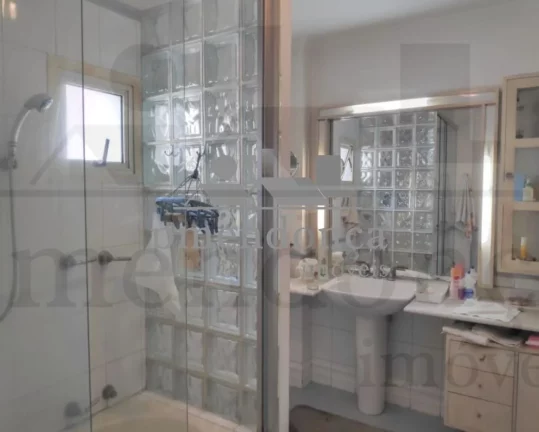 Imagem Apartamento com living para 02 ambientes, amplas janelas, lavabo, dormitórios ricos em armários, b...