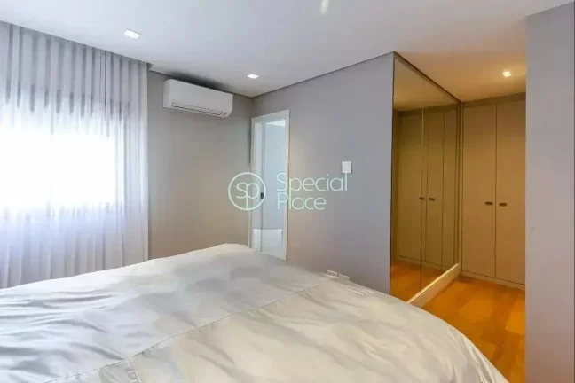 Imagem Ótima localização! Excelente planta 168 metros 4 dormitórios 3 suítes 4 banheiros 2 vagas Pisci...