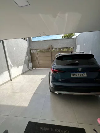 Imagem SOFISTICAÇÃO EM CADA DETALHE – CASA TRIPLEX NO MONTE VERDE, BETIM