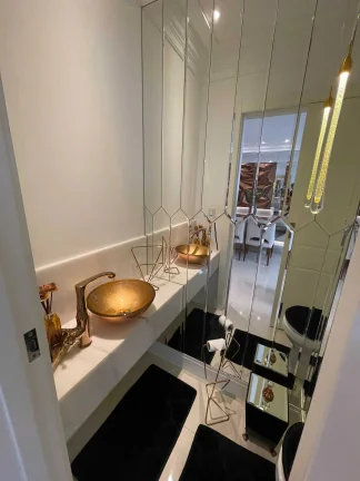 Imagem Apartamento mobiliado com 4 suítes e 3 vagas de garagem em Itapema