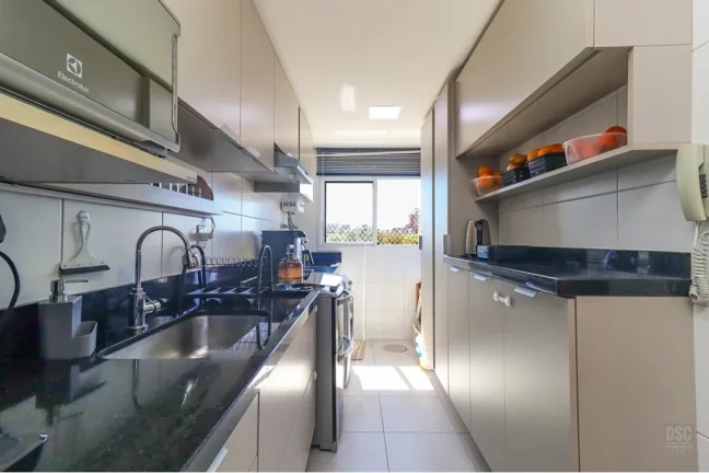 Imagem VIVC 339 Apto 610371008-101 - Apartamento à venda no bairro Vila Ipiranga - Porto Alegre/RS