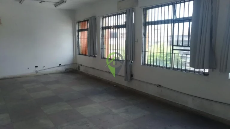 Imagem Prédio Comercial no Centro de Santos, com 2 amplos pavimentos para locação2º piso: Recepção, 6 salas, 4 banheiros. As opções de utilizações são enormes