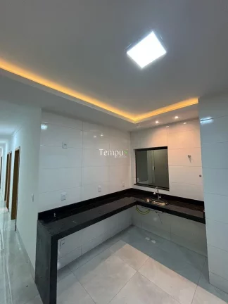 Imagem Casa Nova no Jardim Helvécia – 3 Quartos, Suíte e Churrasqueira