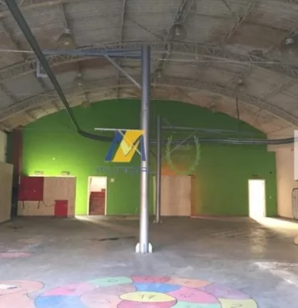 Imagem Galpão para Venda com 680m², 4 salas e 12 vagas!!!