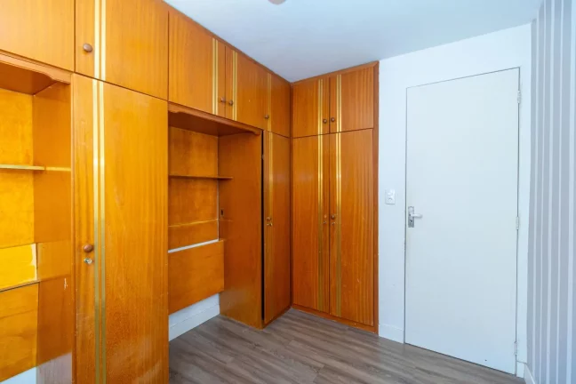 Imagem Apartamento de 3 quartos no bairro Campo Comprido