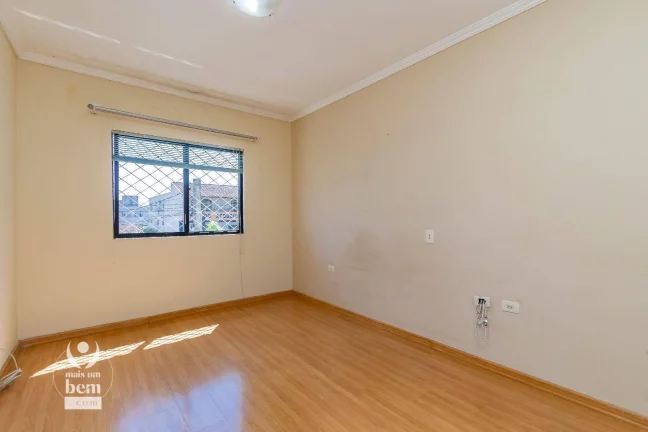 Imagem Sobrado de ESQUINA com ÁREA GOURMET com 3 quartos, 1 Suíte, 1 Demi-Suite, Área Gourmet à venda, 220 m² por R$ 899.900 - Portão - Curitiba/PR