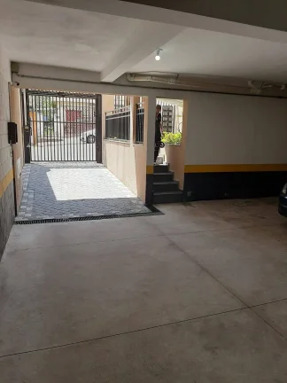 Imagem Sobrado em Condominio com 2 Suites a Venda na Vila Ré