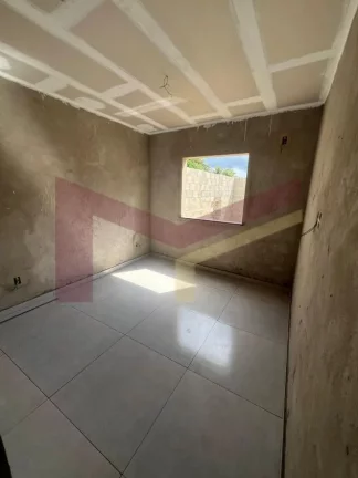 Imagem CASA 2/4 SENDO 1 SUÍTE NA MANGABEIRA