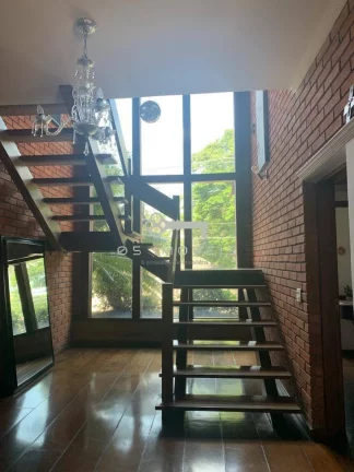 Imagem CASA MARAVILHOSA RÚSTICA NO MIOLO DA GRANJA VIANA EM BOLSÃO!!