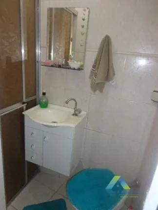 Imagem Linda casa com 3 dormitórios, 3 vagas, 3 banheiros área gourmet com fácil acesso a comércios e principais avenidas.