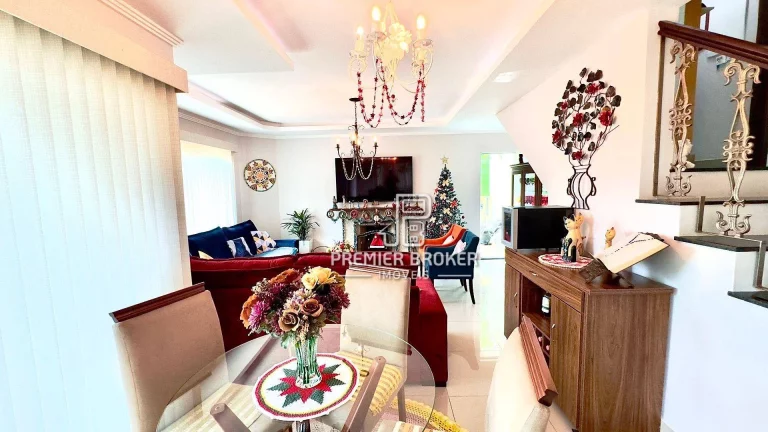 Imagem Casa à venda, 178 m² por R$ 760.000,00 - Vargem Grande - Teresópolis/RJ