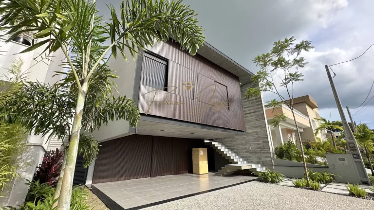 Casa de Condomínio com 4 Quartos à Venda, 230 m² em Swiss Park - Campinas