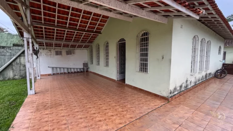 Imagem OPORTUNIDADE! CASA EM CORREDOR COMERCIAL NO BAIRRO PEREQUÊ-AÇU EM UBATUBA / SP