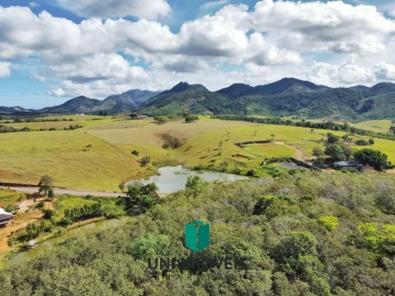 Imagem Terrenos de 800m² por R$270.000 em Condomínio Fechado para Construção de Chácara em Guarapari.