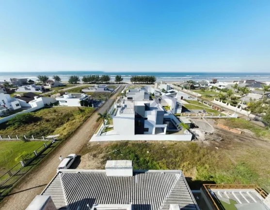 Imagem Casa á venda com 4 dormitórios no Balneário Rosa do Mar em Passo de Torres/SC