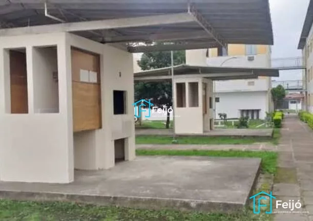 Imagem Apartamento 2 dormitórios reformado com, box fixo na Restinga