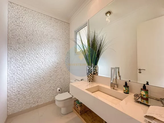 Imagem Casa em Condomínio a Venda no bairro Granja Viana - Cotia, SP