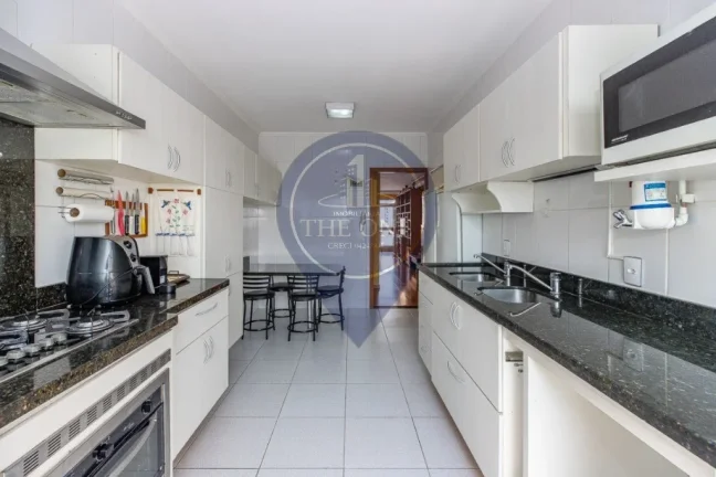 Imagem Apartamento à venda em São Paulo-SP, Vila Mariana: 3 quartos, 1 suíte, 2 salas, 2 banheiros, 2 vagas de garagem - 138 m² de área.