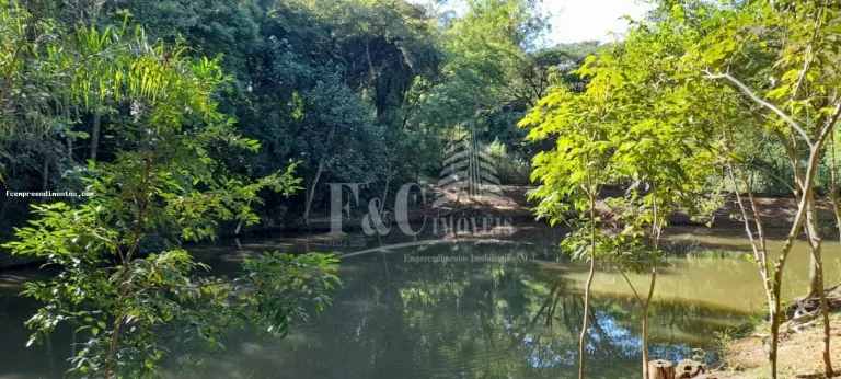Imagem Chácara para Venda em Limeira, Rodovia Anhanguera, 3 dormitórios, 2 suítes, 1 banheiro, 5 vagas