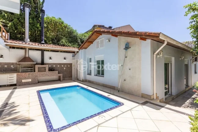 Imagem Casa Brooklin - 402M², 4 Dorms, 2 Suítes, 4 Vagas, Piscina Aquecida, Churrasqueira, Chuveiro a Gás, Lareira, Pomar, Jardim.
