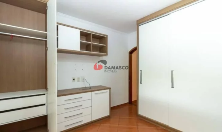 Imagem Casa à venda 2 Quartos, 2 Vagas, 100M², Jardim Las Vegas, Santo André - SP