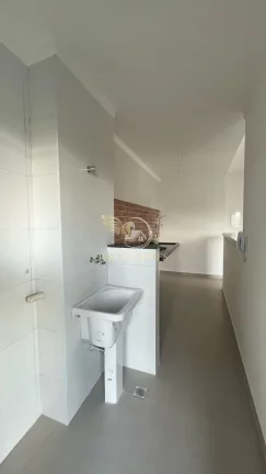Imagem APARTAMENTO À VENDA COM 2 SUÍTES MAIS LAVABO A 150 METROS DA ORLA DO ITAGUÁ EM UBATUBA-SP