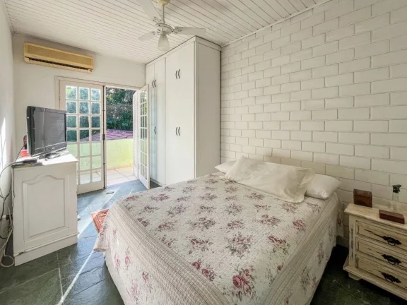 Imagem Casa de Luxo na Riviera de São Lourenço Módulo 20: 4 Quartos, 2 Suítes, 2 Salas e 4 Vagas de Garagem