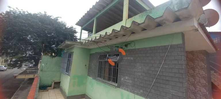 Imagem Casa com 3 dormitórios à venda, 240 m² por R$ 550.000,00 - Califórnia - Nova Iguaçu/RJ