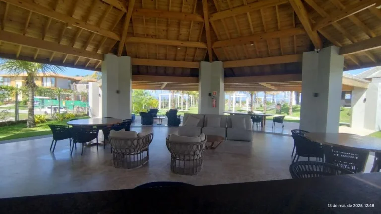 Imagem Lote em condomínio com 700m² , localizado no privilegiado bairro Praia do Forte em Mata de São João-BA