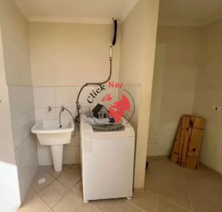 Imagem Sobrado espaçoso à venda em condomínio fechado localizado no bairro Vila Scarpelli em Santo André – Conforto, segurança e localização privilegiada!