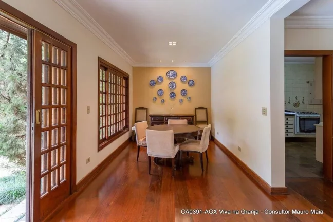 Imagem Casa com 7 dorms (5 suítes) à venda, 500 m² por R$ 3.900.000 - Granja Viana - SP