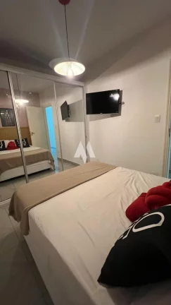 Imagem Casa sobresposta baixa com 03 dormitórios á venda em Santos