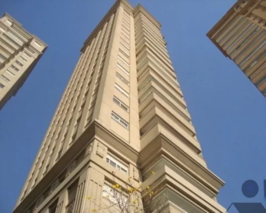 Imagem Cobertura Duplex no Alto de Pinheiros com 4 suI­tes e 6 vagas, 814 m²