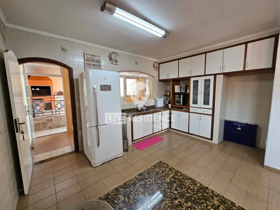 Imagem Casa a venda em Bairro bem localizado em Itatiba