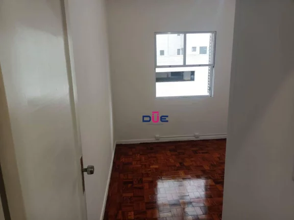 Imagem Apartamento Reformado com 3 Dormitórios e Garagem Privativa em Santos