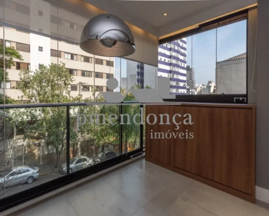 Imagem Apartamento a 200 metros do Metrô Vila Madalena com 2 suítes e 2 vagas, 89m²