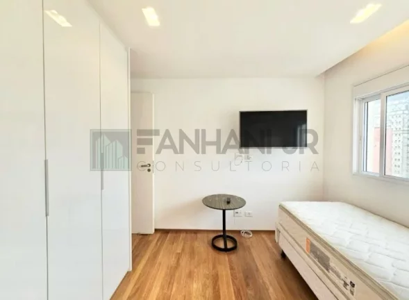 Imagem Apartamento Mobiliado na Vila Nova Conceição com 3 Suítes e 3 Vagas de Garagem - São Paulo-SP