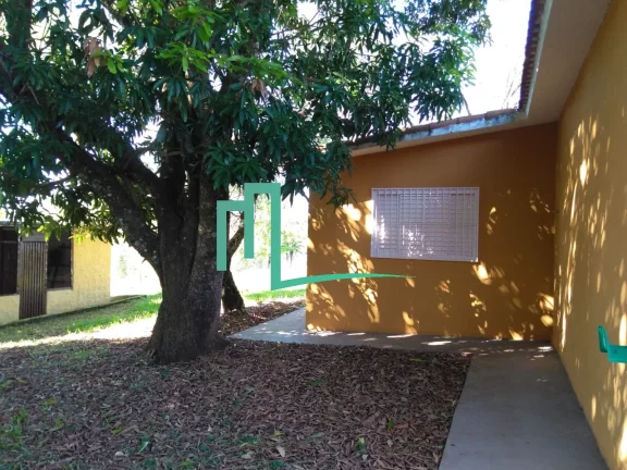 Imagem Fazenda à venda em Capetinga-MG na Zona Rural: 2 quartos, 1 sala, 1 banheiro, 1 vaga de garagem.