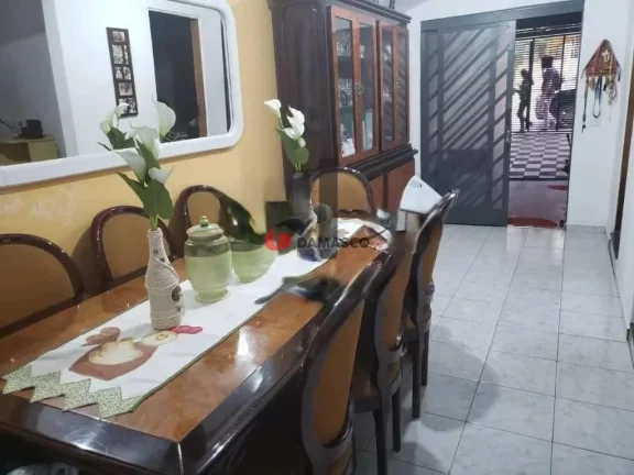 Imagem Sobrado à venda 2 Quartos, 2 Vagas, 225M², Cerâmica, São Caetano do Sul - SP