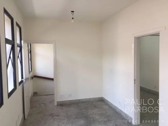 Imagem Sobrado Comercial com renda compatível - 271,5m²