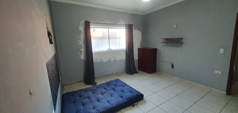 Imagem Casa Terrea Reformada com 111m² 2 Dormitorios e 5 Vagas de Garagens