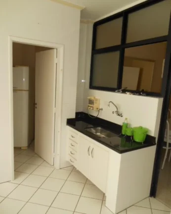 Imagem Apartamento à venda no Guarujá na Praia das Pitangueiras.