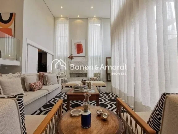 Imagem Magnífica casa mobiliada, Casa moderna, com sala de estar com pé direito duplo, lareira a gás em ...