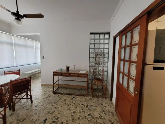 Imagem PITANGUEIRAS – CALÇADÃO COM LINDA VISTA AO MAR, AMPLO APARTAMENTO COM 90 M² ÚTEIS, 01 VAGA DE GARAGEM NO PRÉDIO, LOCALIZAÇÃO PRIVILEGIADA.