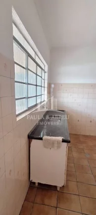 Imagem Venda de Casa Térrea, Escritura, 3 Cômodos, Quintal na lateral, podendo fazer entrada para garagem no Jardim Zaíra 2, Mauá