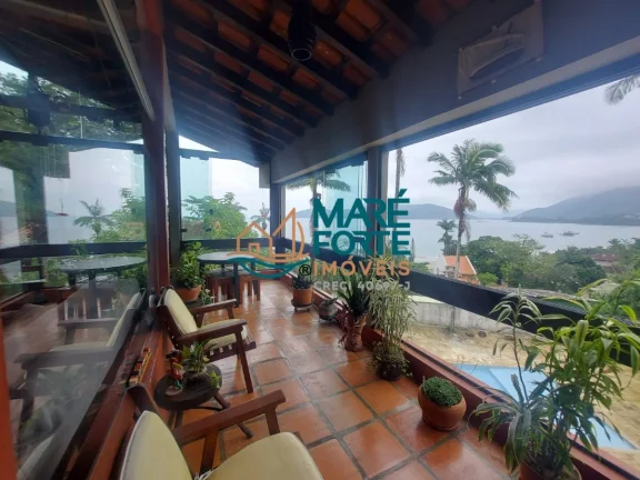 Imagem Linda casa na praia da Enseada com vista mar.