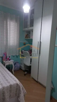 Imagem Apartamento 3 dormitórios, sendo 1 suíte, sala para 2 ambientes, pisos em madeira, sacada, cozinha...