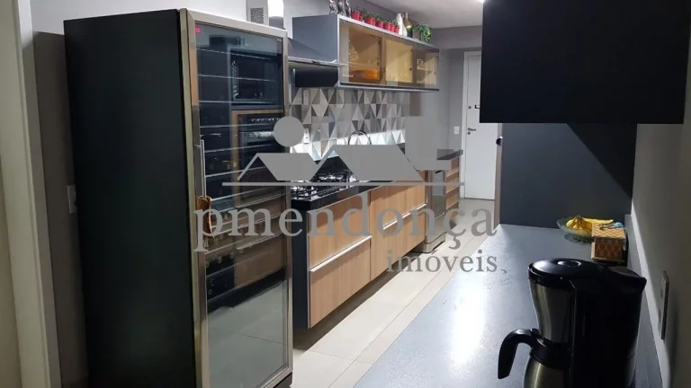 Imagem Apartamento na Lapa com 157m², 3 suítes e 3 vagas.