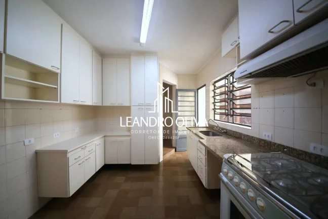 Imagem Casa de vila para venda em Vila Nova Conceição com 5 quartos, sendo 2 suítes, 199m²