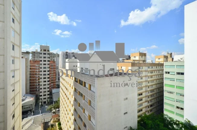Imagem Apartamento em Higienopolis com 3 quartos (1 sui­te) e 1 vaga, 209m²